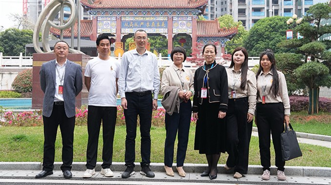 火苗助学基金会走访调研衡阳市八中 ​ 