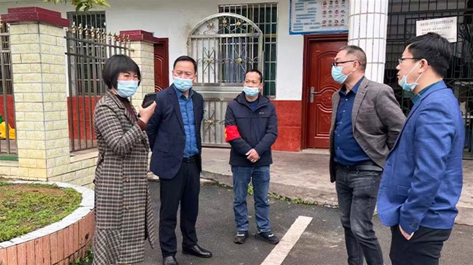 情系教育调研行 爱心助力抗疫情